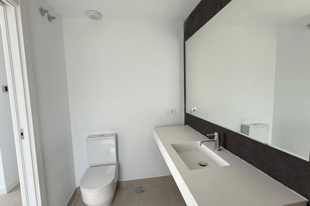 3 camera da letto Villetta Bifamiliare da affittare in Estepona con piscina garage - 7.000 € (Rif: 10140044)