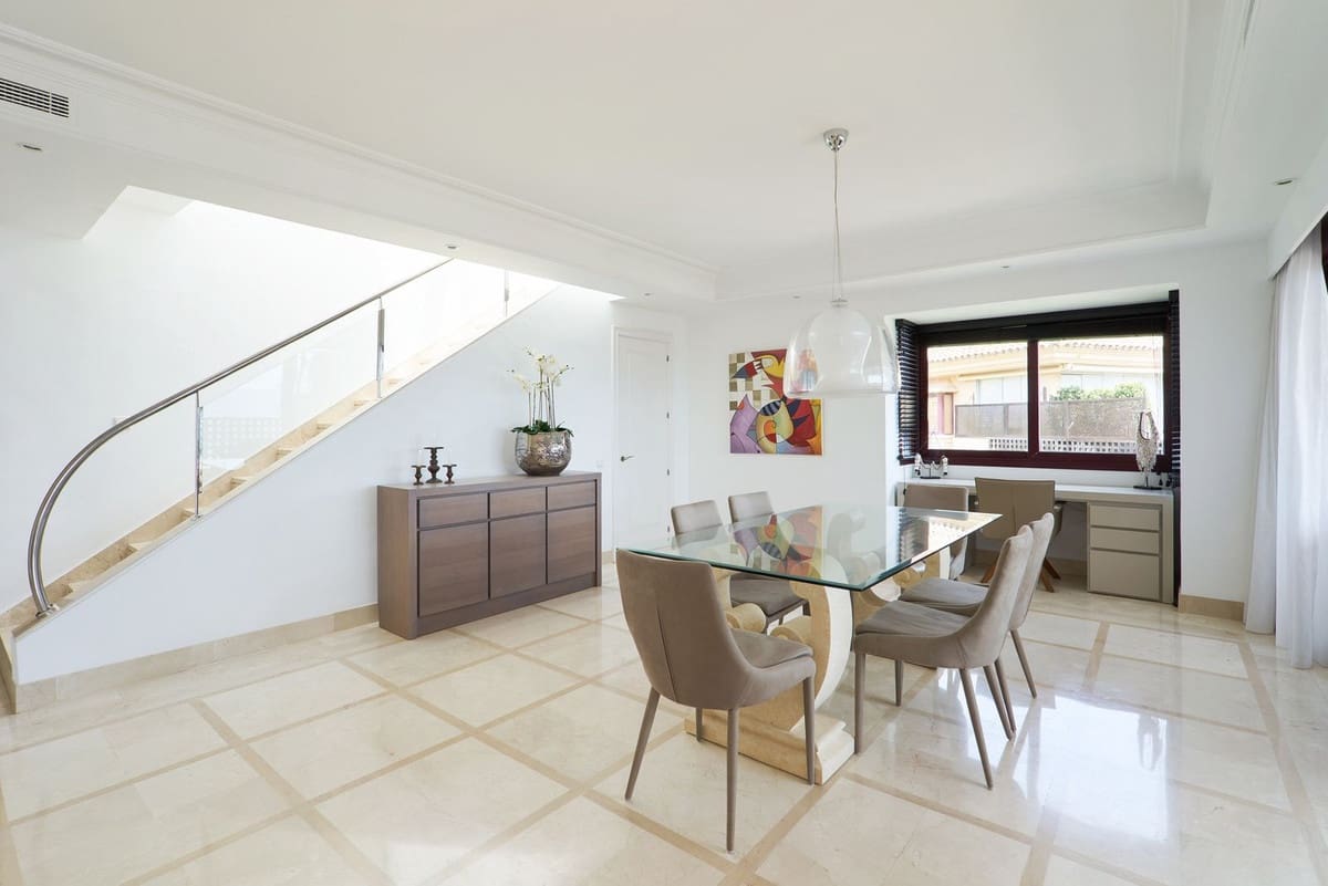 3 soverom Leilighet til salgs i Costalita med svømmebasseng garasje - € 3 100 000 (Ref: 10140045)