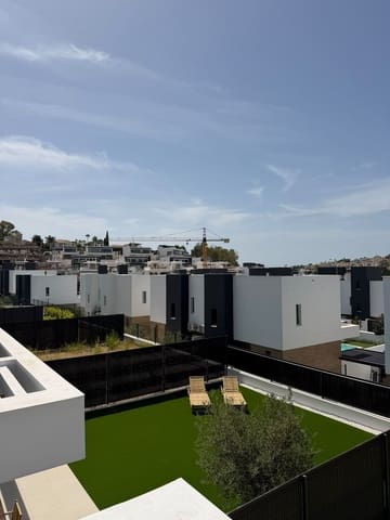 3 chambre Villa/Maison à vendre à Atalaya-Isdabe, Estepona avec piscine - 1 150 000 € (Ref: 10155878)
