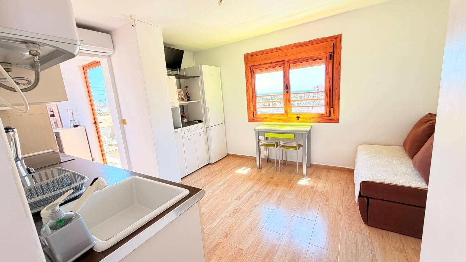 1 chambre Appartement à vendre à Torrevieja - 117 260 € (Ref: 9937015)