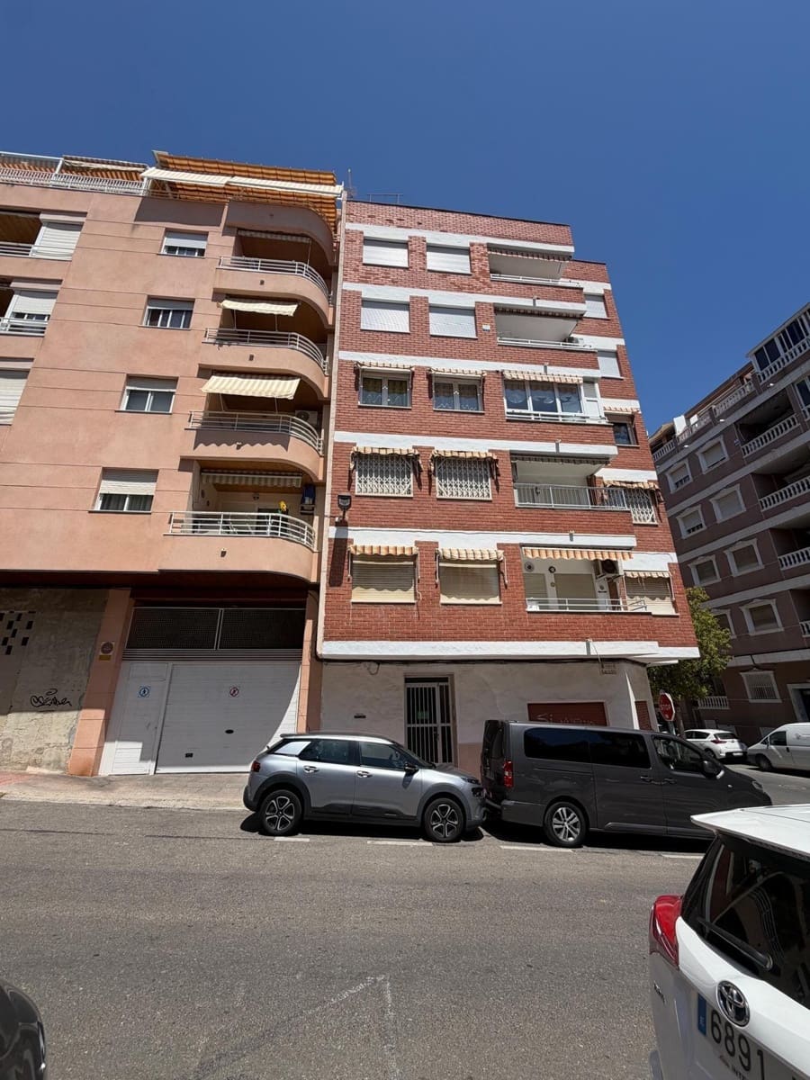 2 chambre Appartement à vendre à Torrevieja - 165 000 € (Ref: 9937016)