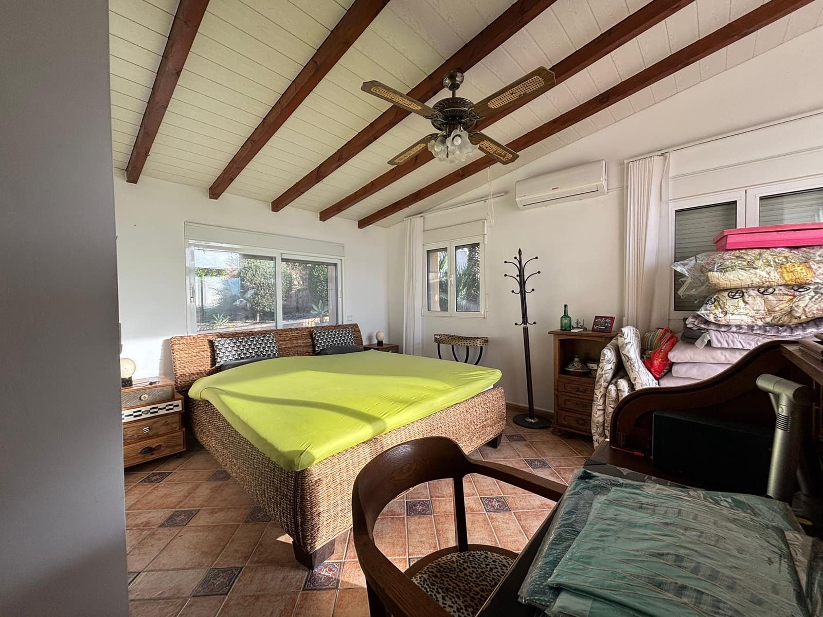 Chalet de 4 habitaciones en Teulada-Moraira en venta con piscina garaje - 675.000 € (Ref: 10009707)