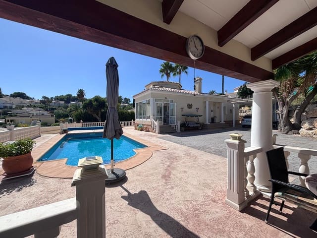 3 quarto Moradia para venda em Teulada-Moraira com piscina garagem - 725 000 € (Ref: 10040232)