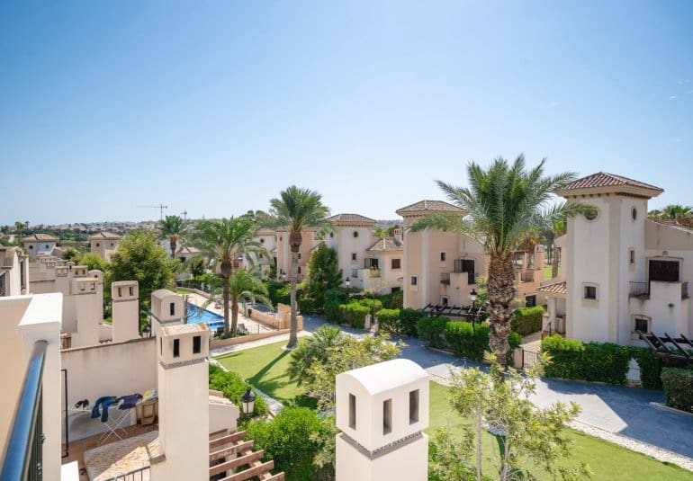 3 bedroom Bungalow for sale in Algorfa - € 230,000 (Ref: 9484097)