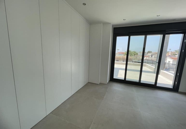 3 bedroom Villa for sale in Ciudad Quesada - € 799,900 (Ref: 9484101)