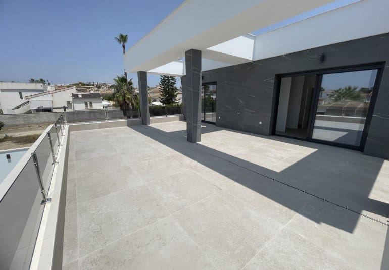 3 bedroom Villa for sale in Ciudad Quesada - € 799,900 (Ref: 9484101)