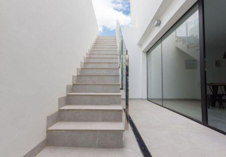 3 bedroom Villa for sale in Finestrat - € 875,000 (Ref: 9484103)