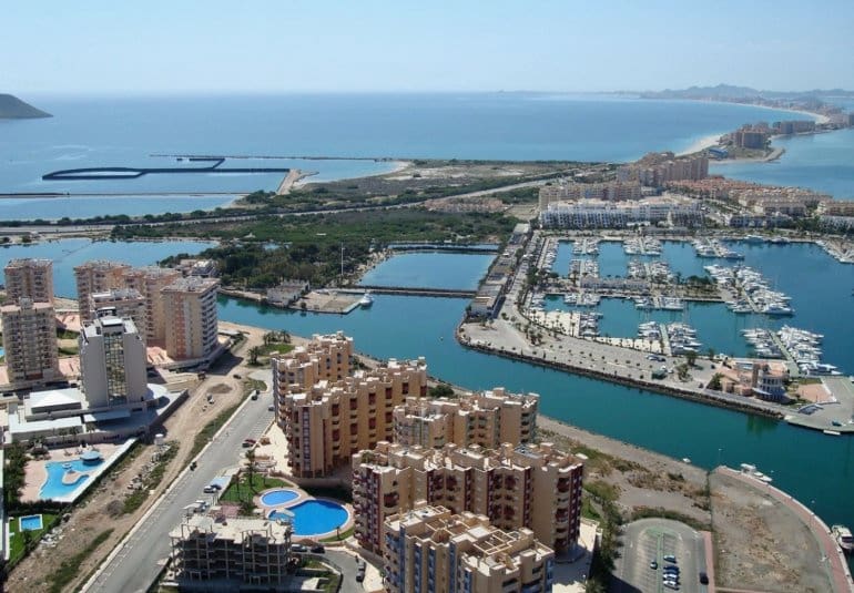 2 bedroom Apartment for sale in La Manga del Mar Menor - € 213,259 (Ref: 9484106)