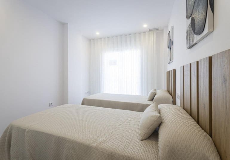 2 bedroom Apartment for sale in La Manga del Mar Menor - € 213,259 (Ref: 9484106)