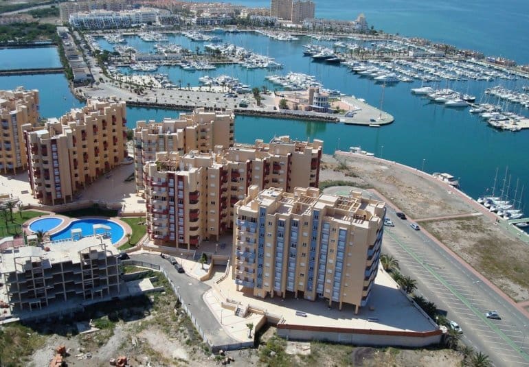 2 bedroom Apartment for sale in La Manga del Mar Menor - € 213,259 (Ref: 9484106)