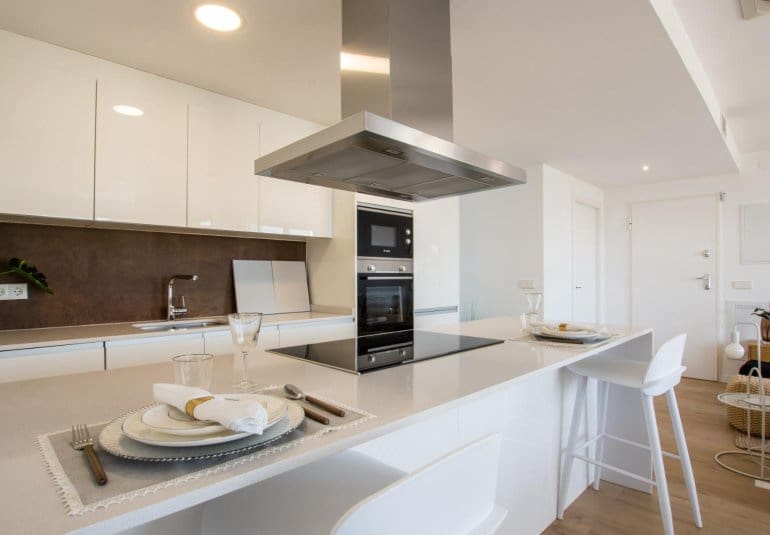 1 bedroom Apartment for sale in La Villajoyosa / Vila Joiosa - € 298,000 (Ref: 9484119)