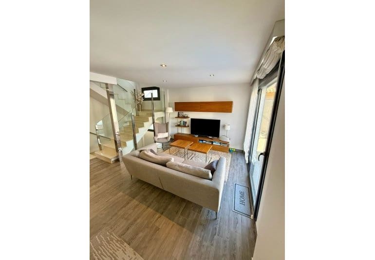 5 bedroom Villa for sale in La Mata with pool garage - € 529,000 (Ref: 9484121)