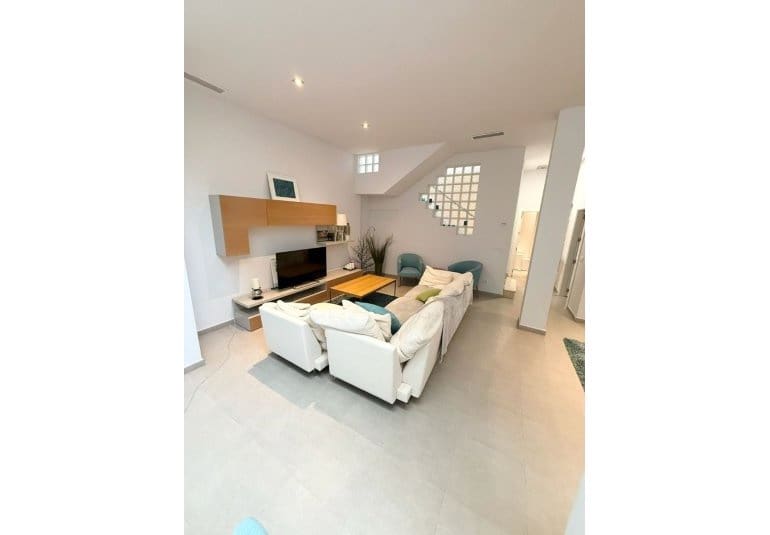 5 bedroom Villa for sale in La Mata with pool garage - € 529,000 (Ref: 9484121)