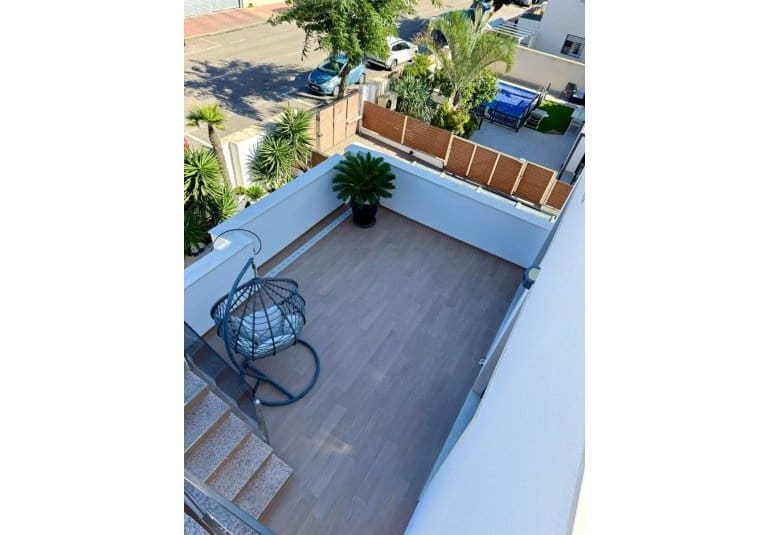 5 bedroom Villa for sale in La Mata with pool garage - € 529,000 (Ref: 9484121)