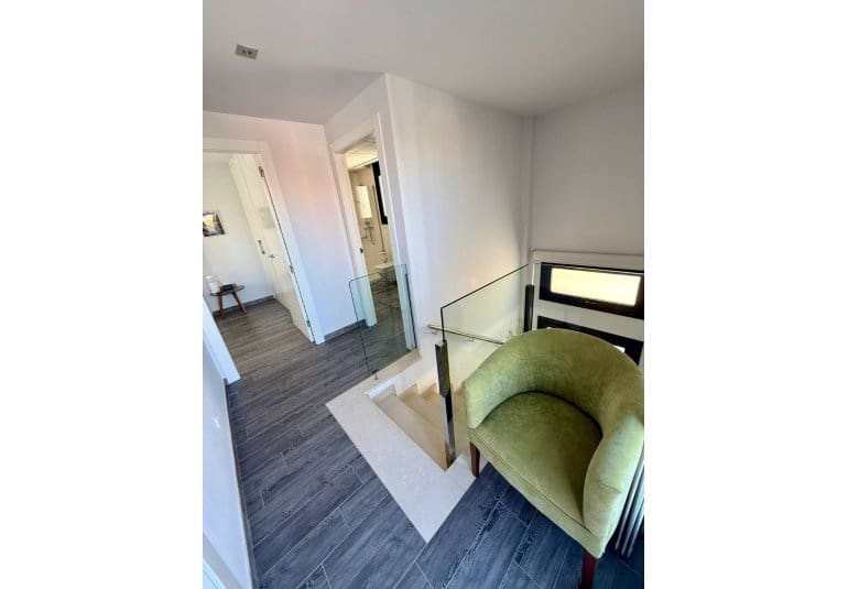 5 bedroom Villa for sale in La Mata with pool garage - € 529,000 (Ref: 9484121)