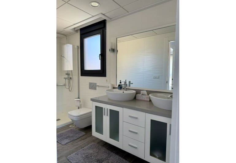 5 bedroom Villa for sale in La Mata with pool garage - € 529,000 (Ref: 9484121)