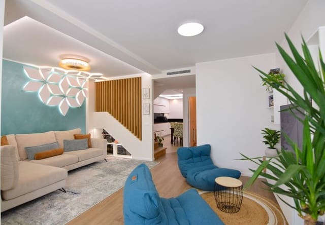 4 quarto Moradia em Banda para venda em La Florida, Orihuela com piscina garagem - 249 000 € (Ref: 9506785)