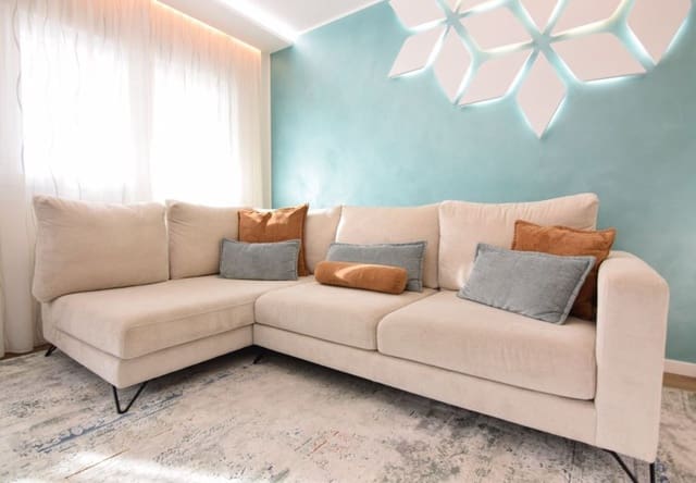 4 quarto Moradia em Banda para venda em La Florida, Orihuela com piscina garagem - 249 000 € (Ref: 9506785)