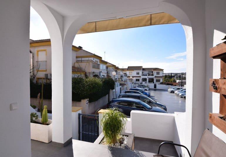 4 quarto Moradia em Banda para venda em La Florida com piscina garagem - 249 000 € (Ref: 9506785)