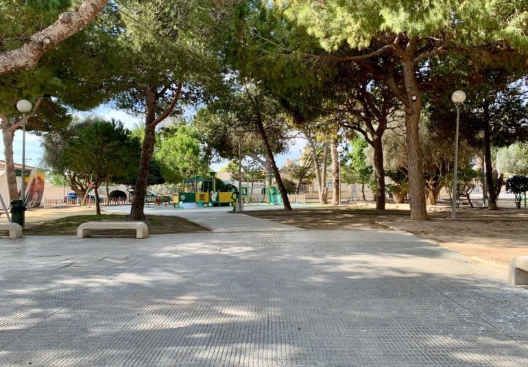 4 soveværelse Villa til salg i Los Alcazares - € 390.000 (Ref: 9528693)