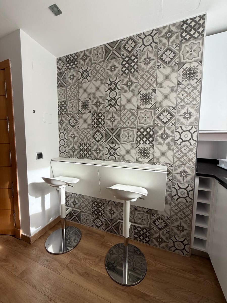 1 slaapkamer Appartement te huur in Madrid stad - € 1.600 (Ref: 9474560)