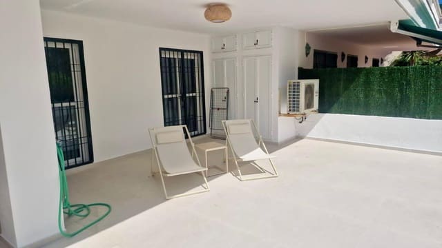 2 bedroom Apartment for rent in Nueva Andalucia, Marbella with pool - € 1,600 (Ref: 9484073)