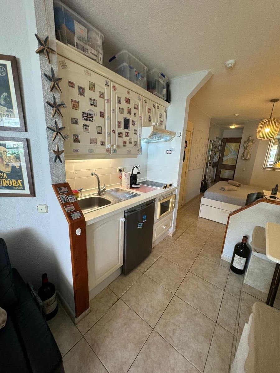 Studio for sale in Costa Adeje with pool - € 199,000 (Ref: 10009124)