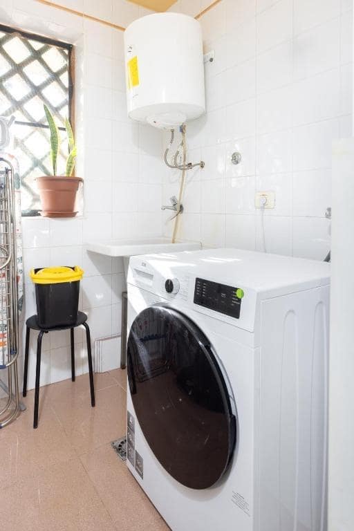 1 Zimmer Apartment zu verkaufen in Playa del Duque mit Pool Garage - 420.000 € (Ref: 10009125)