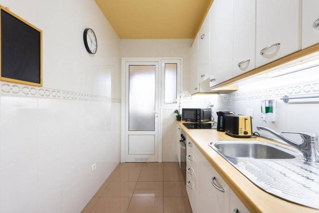 1 Zimmer Apartment zu verkaufen in Playa del Duque mit Pool Garage - 420.000 € (Ref: 10009125)