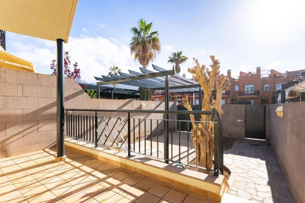1 Zimmer Apartment zu verkaufen in Playa del Duque mit Pool Garage - 420.000 € (Ref: 10009125)
