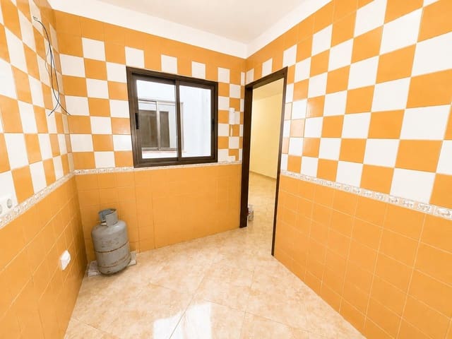 4 chambre Villa/Maison Mitoyenne à vendre à San Cristóbal de La Laguna - 270 000 € (Ref: 10015606)
