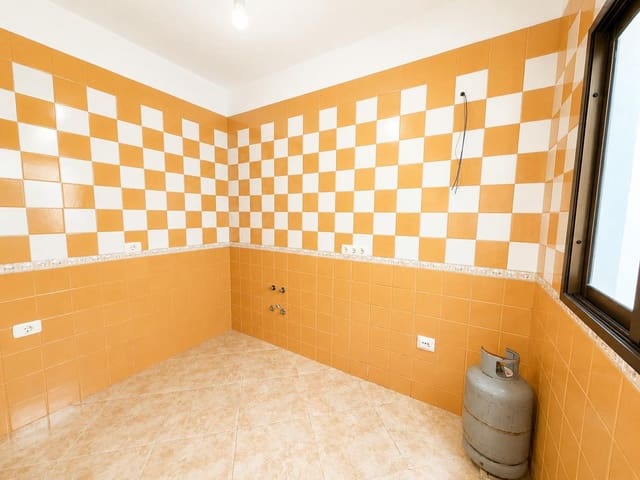 4 chambre Villa/Maison Mitoyenne à vendre à San Cristóbal de La Laguna - 270 000 € (Ref: 10015606)