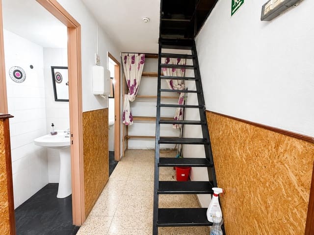 Commercial for sale in El Sobradillo, Santa Cruz de Tenerife - € 99,000 (Ref: 10062352)