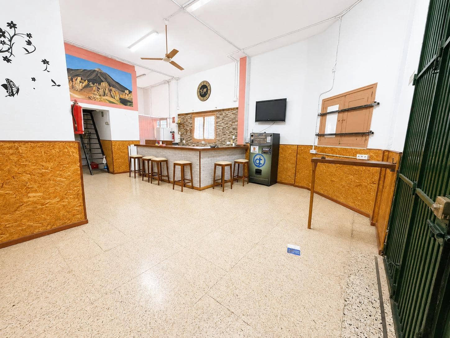 Commercial for sale in El Sobradillo - € 99,000 (Ref: 10062352)
