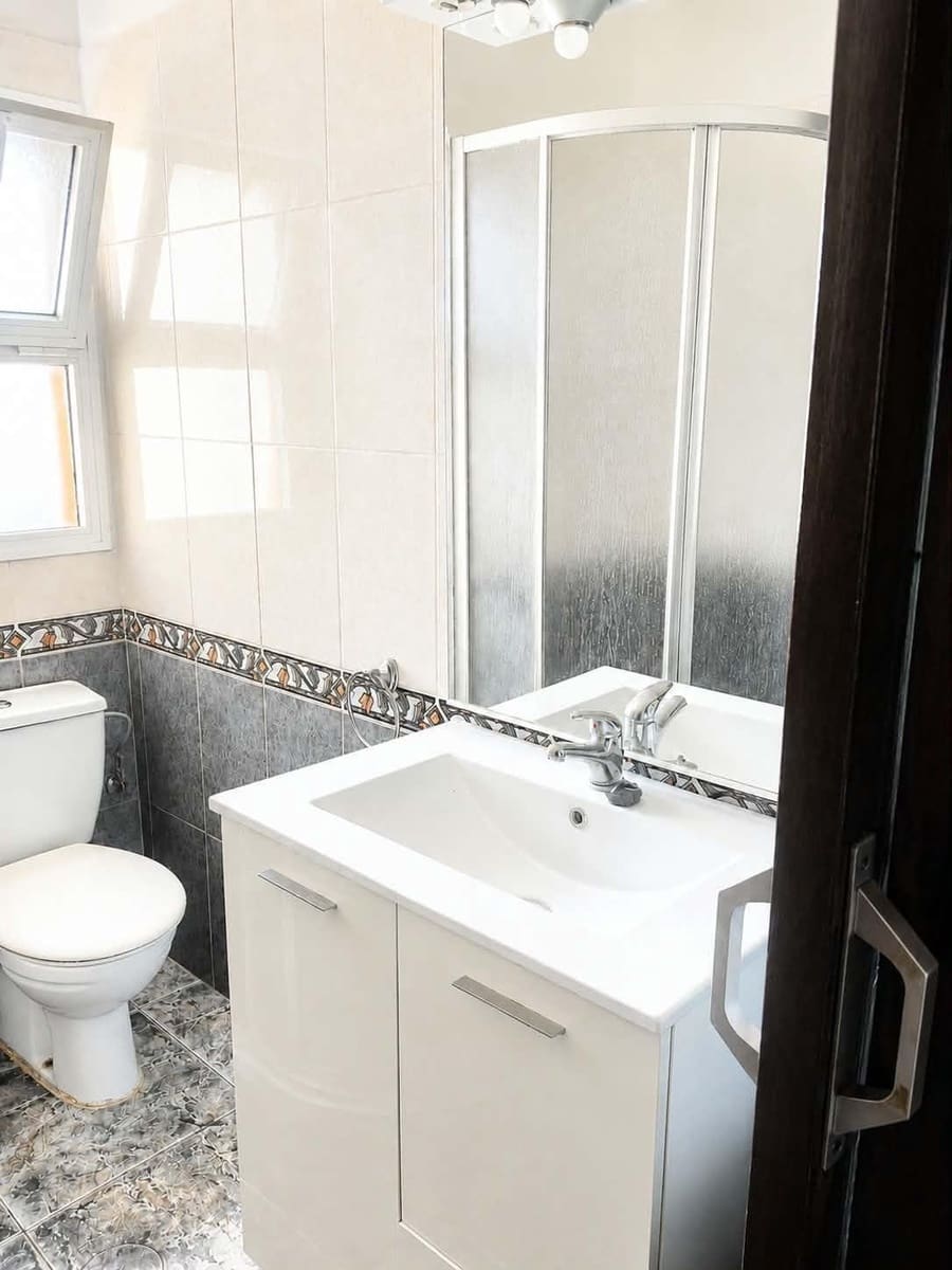 3 bedroom Apartment for sale in San Cristobal de La Laguna - € 198,000 (Ref: 10064701)