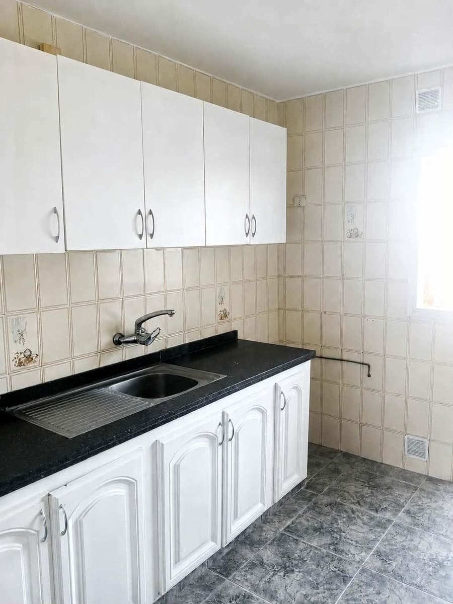 3 bedroom Apartment for sale in San Cristobal de La Laguna - € 198,000 (Ref: 10064701)