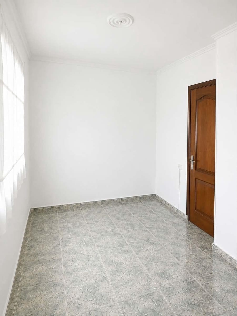 3 bedroom Apartment for sale in San Cristobal de La Laguna - € 198,000 (Ref: 10064701)
