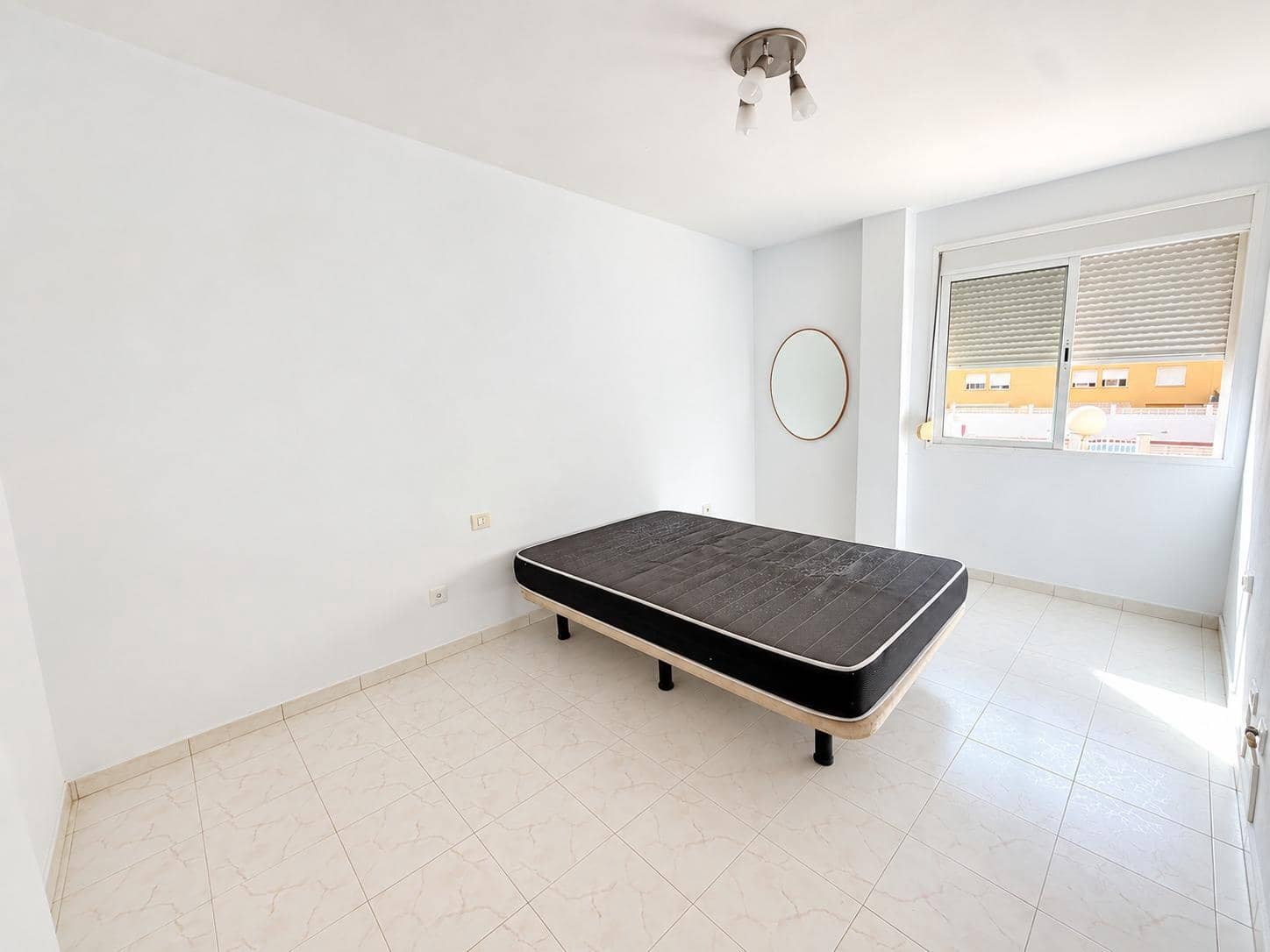 3 slaapkamer Appartement te koop in El Medano met zwembad garage - € 345.000 (Ref: 10067955)