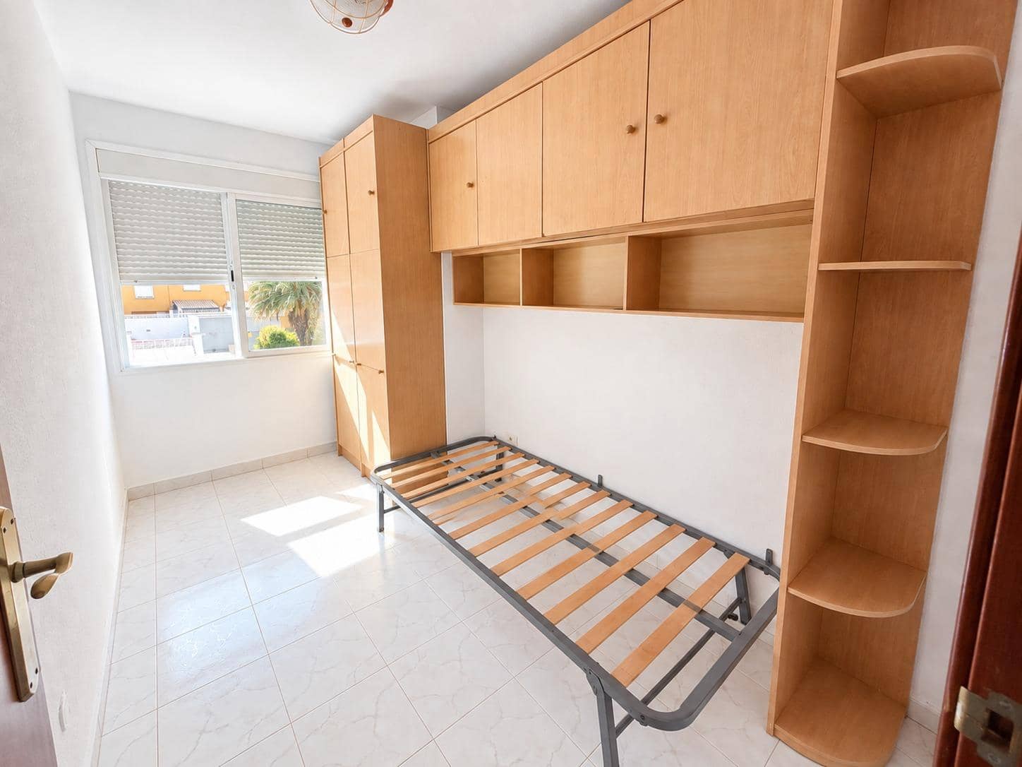 3 slaapkamer Appartement te koop in El Medano met zwembad garage - € 345.000 (Ref: 10067955)