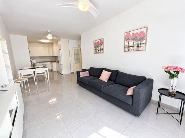 2 makuuhuone Huoneisto myytävänä paikassa Los Cristianos, Arona mukana 
autotalli - 350 000 € (Ref: 10100475)