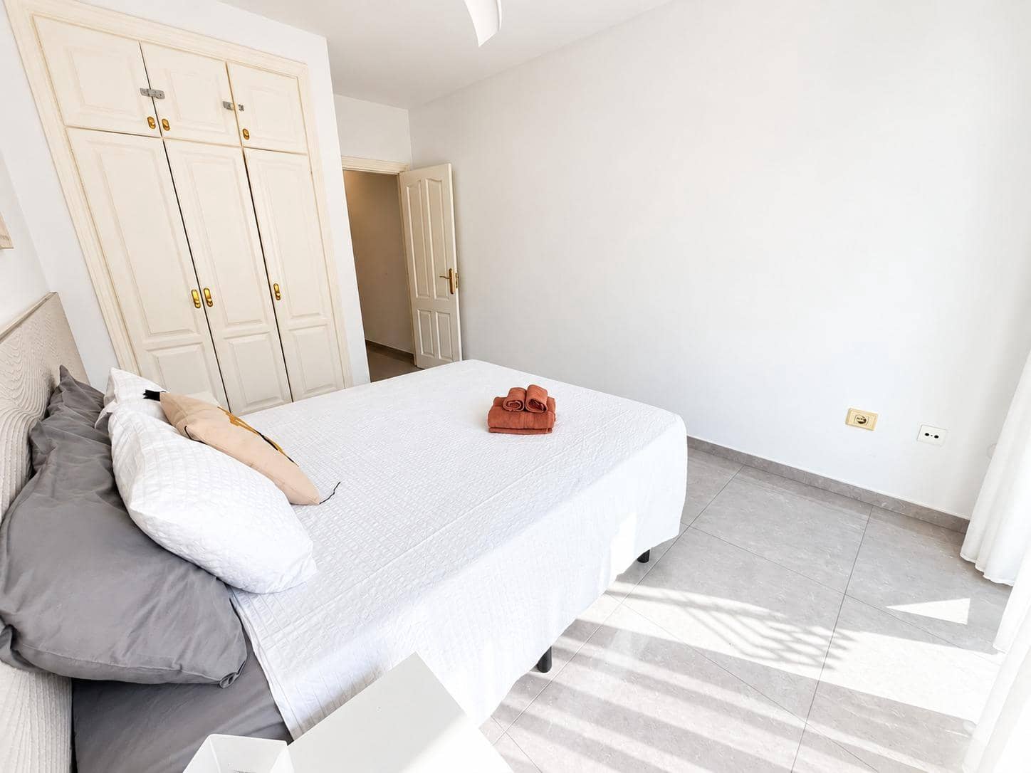 2 makuuhuone Huoneisto myytävänä paikassa Los Cristianos mukana 
autotalli - 350 000 € (Ref: 10100475)