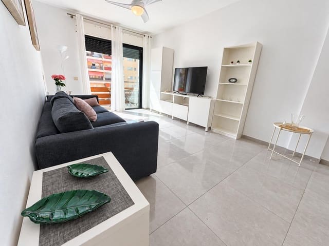2 makuuhuone Huoneisto myytävänä paikassa Los Cristianos, Arona mukana 
autotalli - 350 000 € (Ref: 10100475)