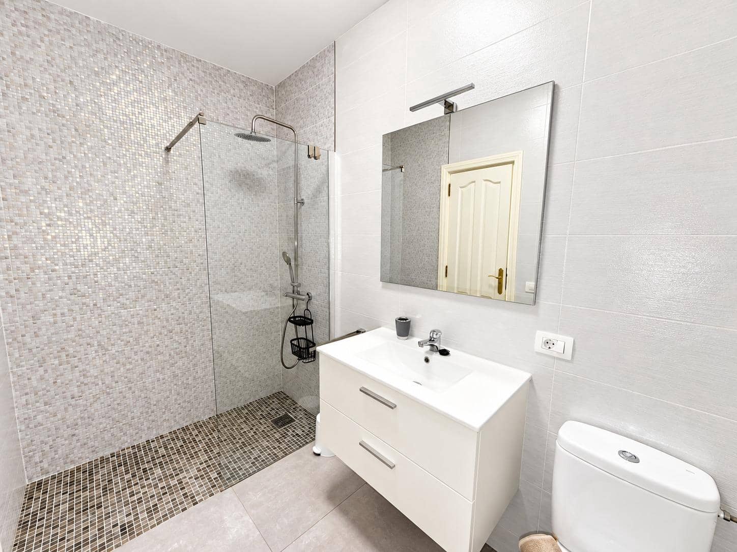 2 makuuhuone Huoneisto myytävänä paikassa Los Cristianos mukana 
autotalli - 350 000 € (Ref: 10100475)