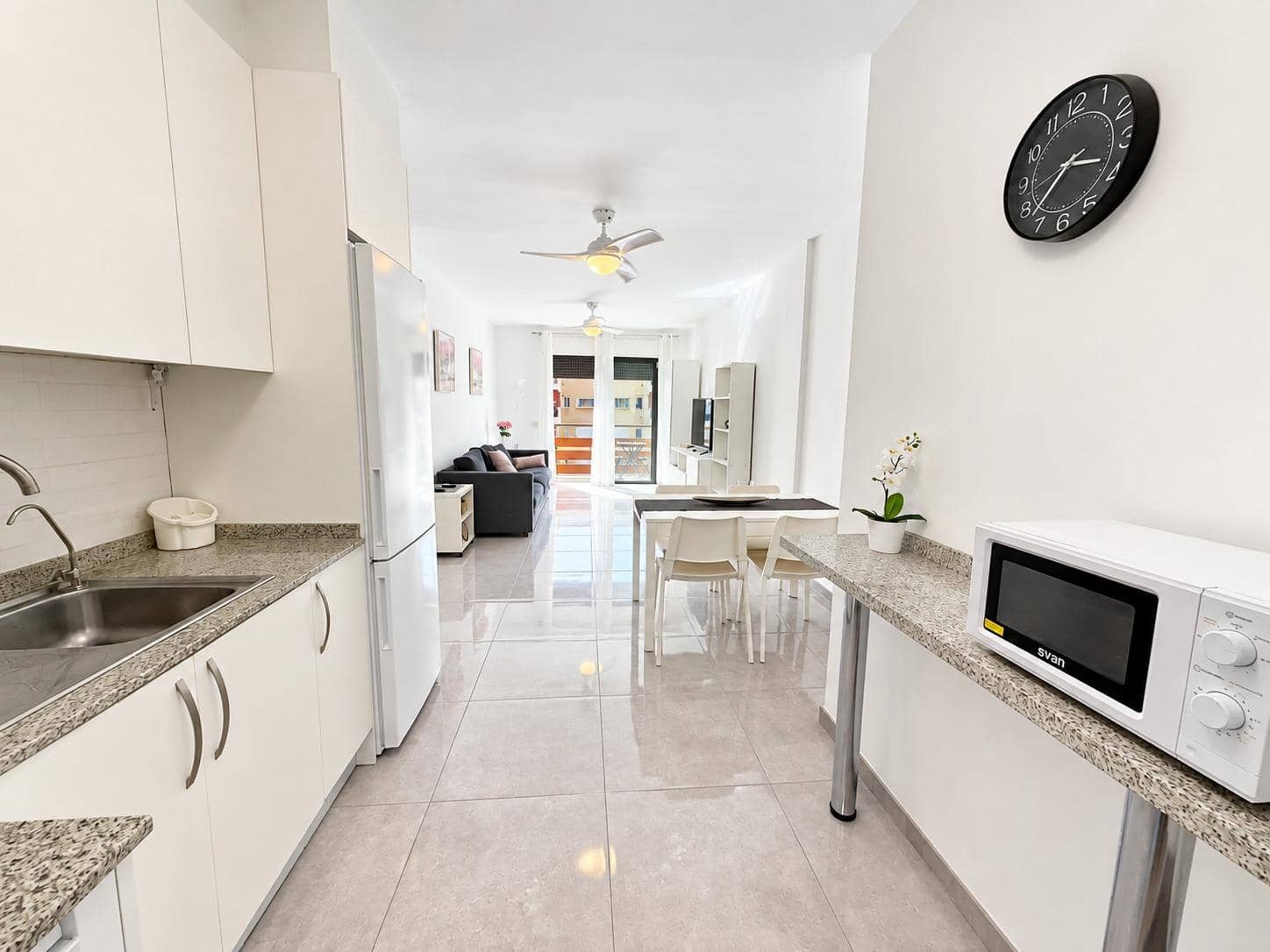 2 makuuhuone Huoneisto myytävänä paikassa Los Cristianos mukana 
autotalli - 350 000 € (Ref: 10100475)