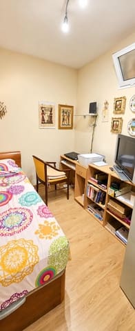2 makuuhuone Huoneisto myytävänä paikassa Torviscas Centro y Alto, Adeje mukana uima-altaan 
autotalli - 330 000 € (Ref: 10111763)