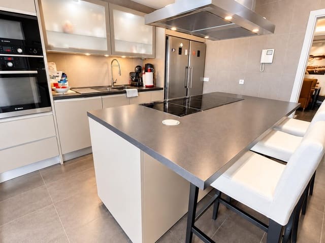 5 Zimmer Villa zu verkaufen in La Orotava mit Pool Garage - 1.360.000 € (Ref: 10111764)