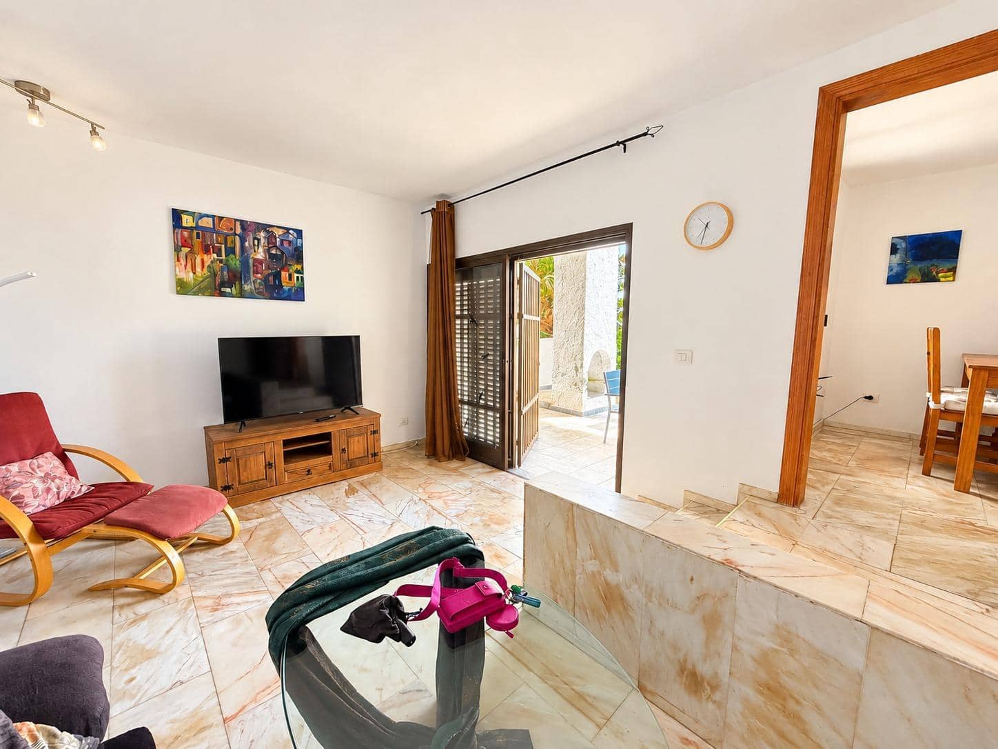 2 slaapkamer Villa te koop in Arico met zwembad garage - € 385.000 (Ref: 10183160)