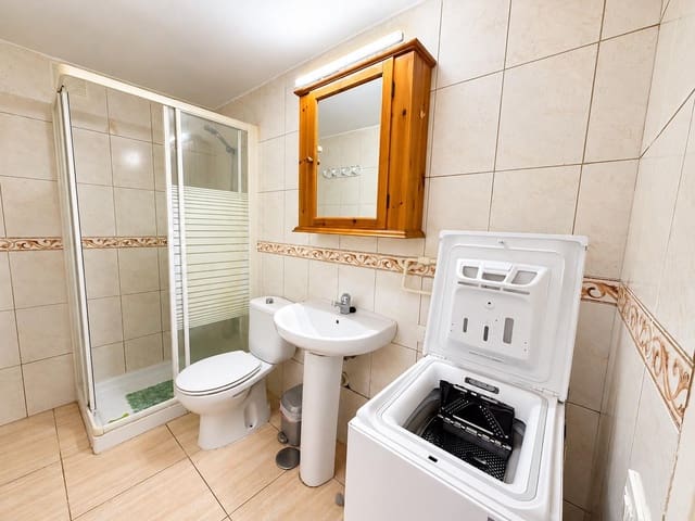 1 slaapkamer Appartement te koop in Playa de las Américas, Adeje met zwembad - € 250.000 (Ref: 10183161)