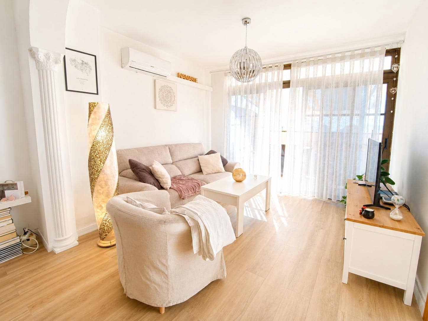 Ático de 3 habitaciones en La Camella en venta - 245.000 € (Ref: 9901437)