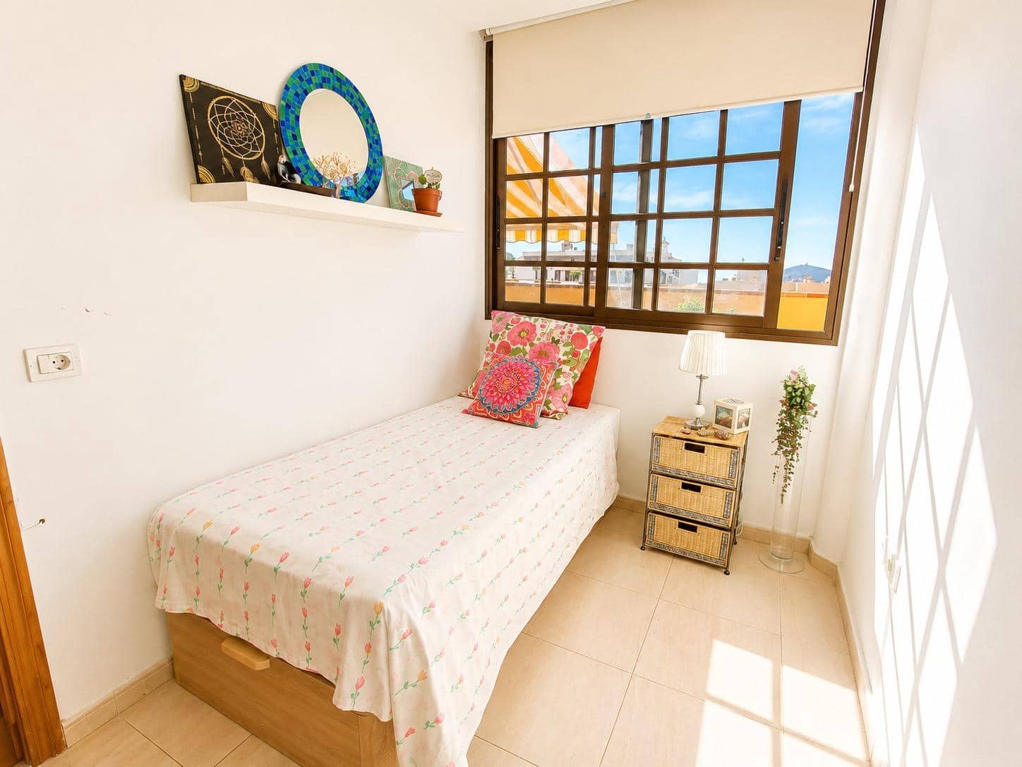 Ático de 3 habitaciones en La Camella en venta - 245.000 € (Ref: 9901437)